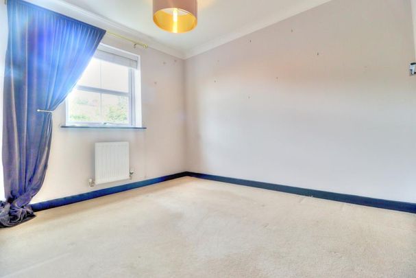 4 bedroom semi-detached house to rent - Photo 1