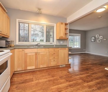 For Lease - 222 Alscot Crescent, Oakville, Ontario - Photo 2