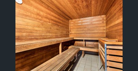 Fully Furnished Apartment within 'Arrow on Swanston' complex - Photo 5