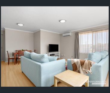 Sleek Suburban Sanctuary - Photo 2