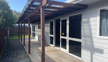 Three Bedroom Home In Mangapapa - Photo 4