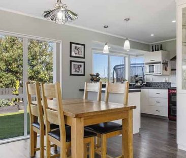 Family Living Made Easy - Photo 3