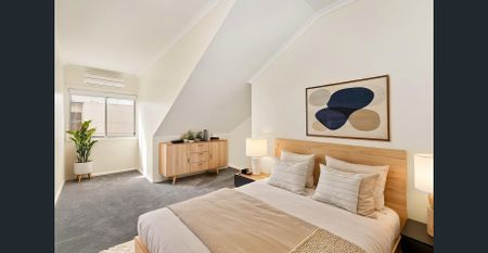 Centrally located dual level "Axis" apartment - Photo 2