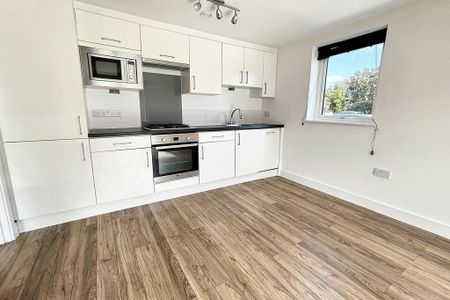 2 bedroom flat to rent - Photo 3