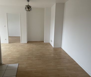 Location Appartement 2 pièces 41m² LA MADELEINE 59110 - Photo 5