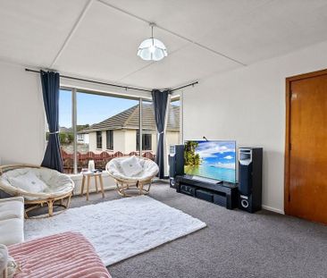 Warm 3 Bedroom Home - Low Maintenance - Glengarry - Photo 4