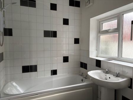 Hewitson Terrace, Felling - Photo 2