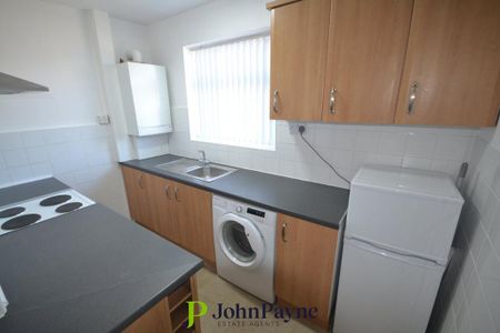 2 bedroom maisonette to rent - Photo 5