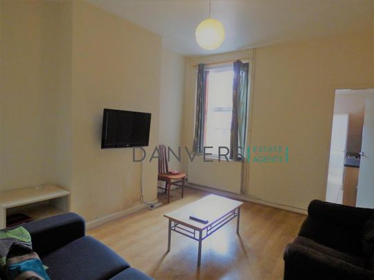 4 bedroom detached house to rent - Photo 1