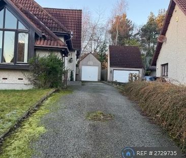 4 bedroom detached house to rent - Photo 2