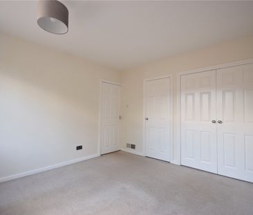 30, Slaid Hill Court, Leeds, West Yorkshire, LS17 8TJ - Photo 5