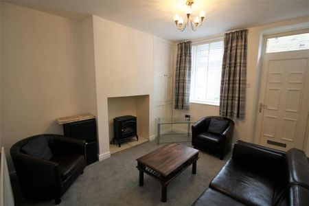2 bedroom private hall to rent - Photo 3