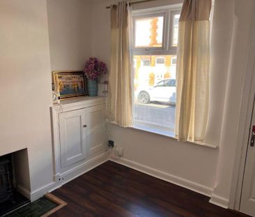 4 bedroom terraced house to rent - Photo 1
