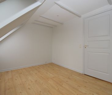 Charmerende taglejlighed med moderne faciliteter i Aalborg - Foto 1