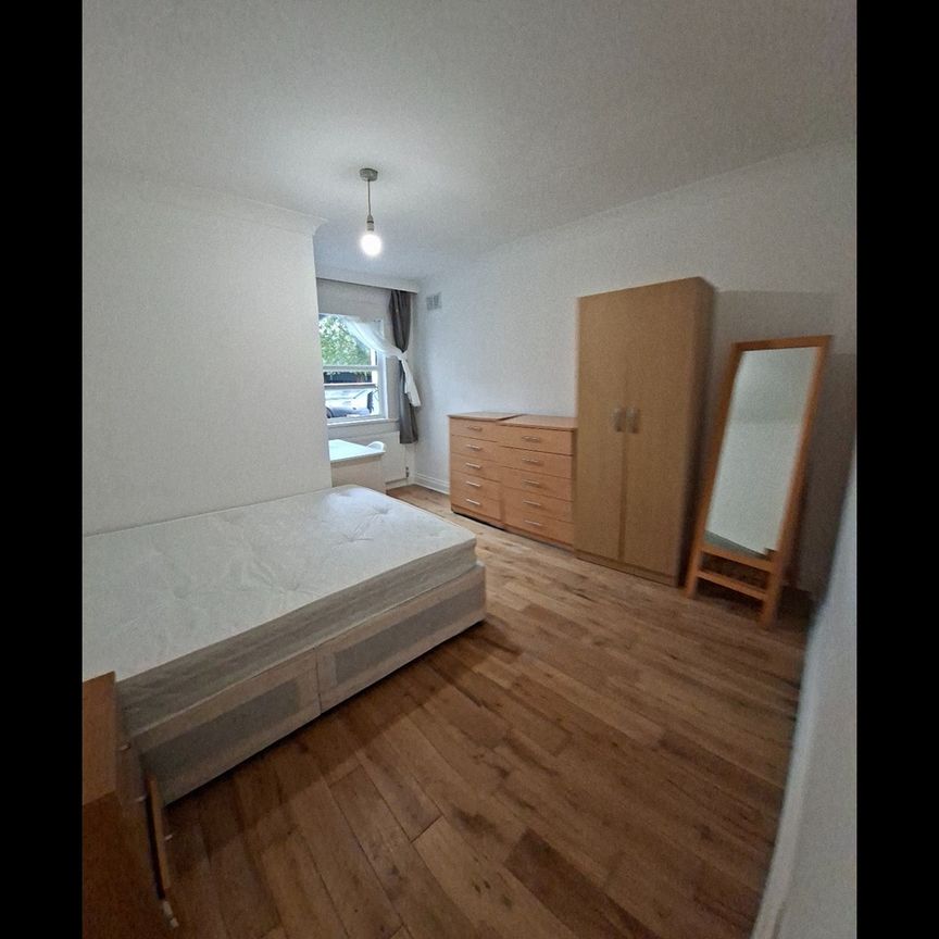 Room in a Shared Flat, Hornsey Road, N7 - Photo 1