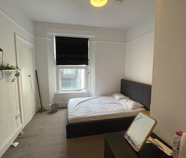 4 bedroom house share to rent - Photo 3