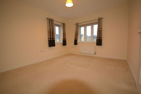 3 bedroom detached house to rent - Photo 4