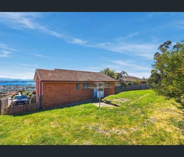Refreshed Home in West Moonah - Photo 6