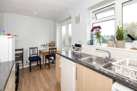 Normanhurst, Ashford, Spelthorne, TW15 2NX - Photo 5