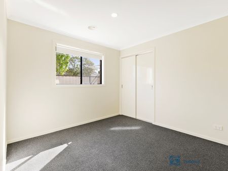 22 Maple Edge Way, 3338, Brookfield Vic - Photo 2