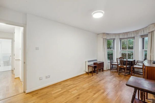 1 bedroom flat in 1 Bessborough Road - Photo 1