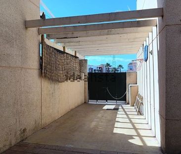 Alquiler de casa o chalet independiente en Estación - Photo 2