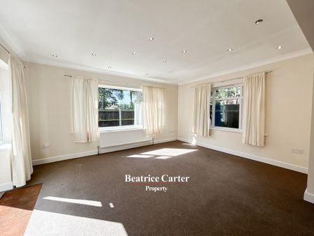 3 bedroom detached bungalow to rent - Photo 3