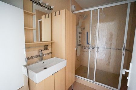 Location Appartement 3 pièces 68m² - Photo 3