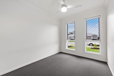 Brand new modern 3-Bedroom home in Burpengary! Available Now! - Photo 5