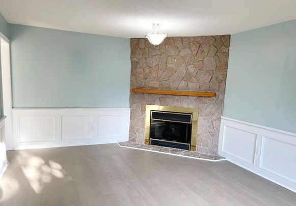 For Lease - 2037 Schoolmaster Circle, Oakville, Ontario - Photo 1