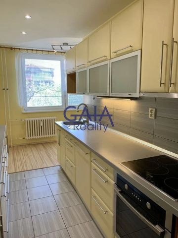 Pronájem bytu 2+1 se šatnou a lodžií - Photo 3