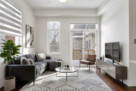 For Lease - 197 Wyndham Street, Mississauga, Ontario - Photo 2