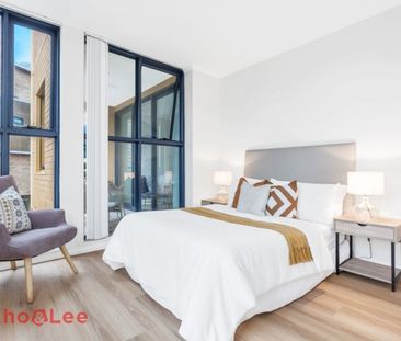 ULTRA CONVENIENT CITY LIVING - PARTIALLY FURNISHED - Photo 4