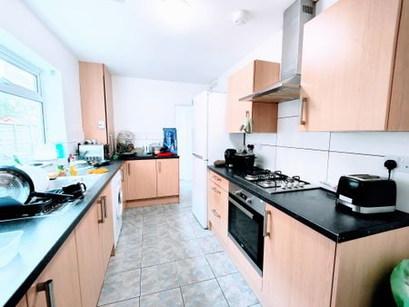 4 bedroom terraced to rent Perry Street, Northampton, Northamptonshire, NN1 - Photo 5