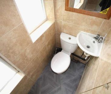 Parkhill Avenue, Manchester, M8 - Photo 2