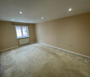 Kestrel Close - Photo 6