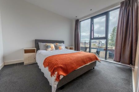 2 bedroom flat to rent - Photo 2