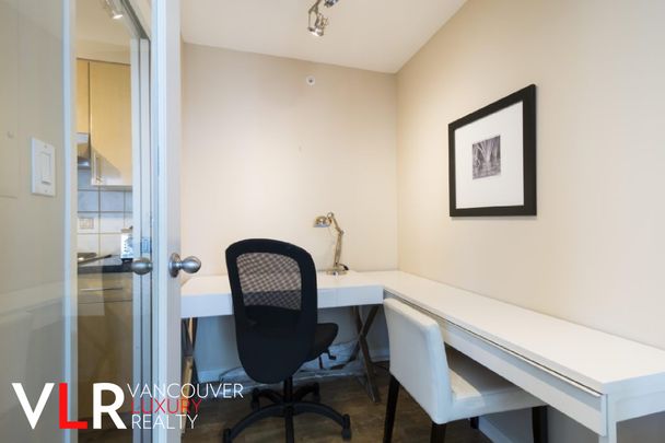 Condo in Downtown Vancouver, BC - Photo 1
