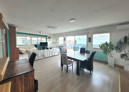 LOCATION PAU - UNIVERSITE: Appartement T5 de 166 m² avec terrasse, garage et 3 places de parking - Photo 2