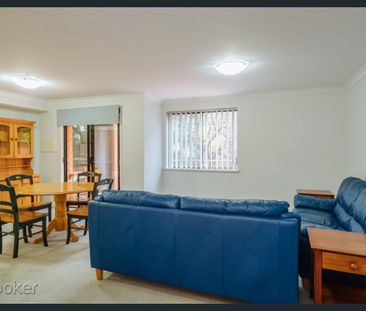 Inner City Living - Photo 5