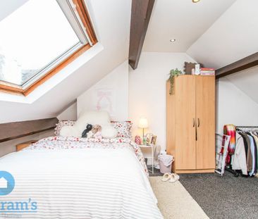 4 bed Detached House for Rent - Photo 3