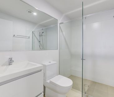 Centrally Located 2 Bedroom Unit With Secure Parking - Photo 6