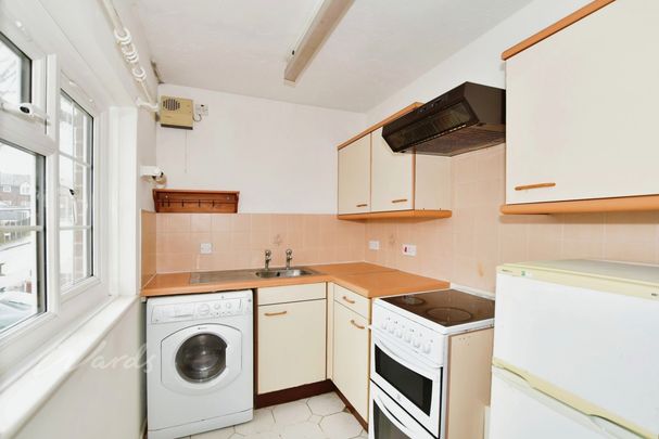 1 bedroom studio to rent - Photo 1