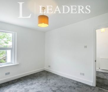 3 bedroom house to rent Keens Road, Croydon, CR0 - Photo 2