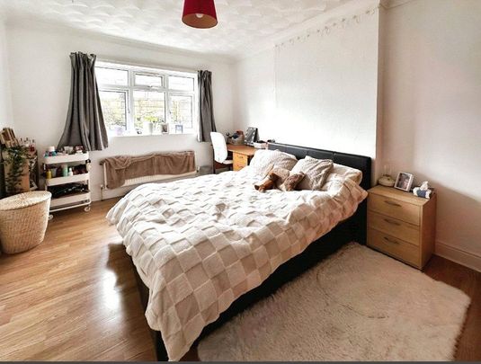 4 bedroom house to rent - Photo 1