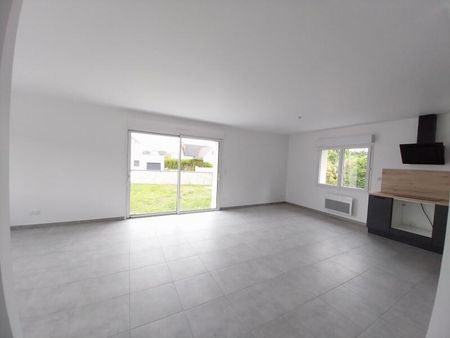 Location Maison 4 Pièces 92 m² - Photo 2