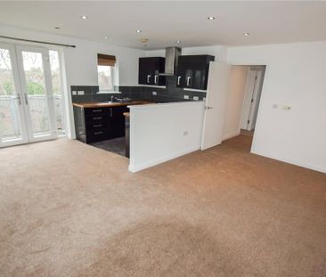 2 bedroom flat to rent - Photo 2