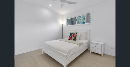 NEAR NEW BEACHSIDE STUDIO IN BRIGHTON - Photo 4