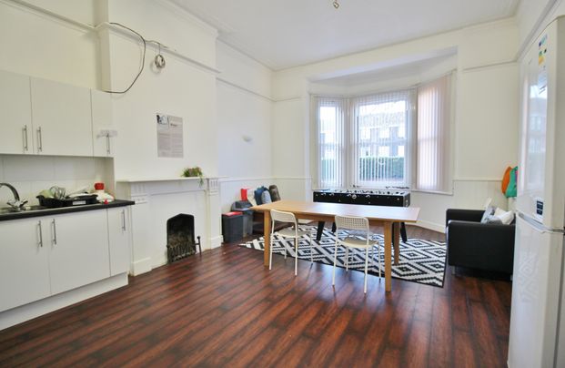 Private Studio within house share - Photo 1