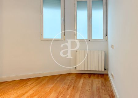 Flat for rent in Recoletos (Madrid) - Photo 3